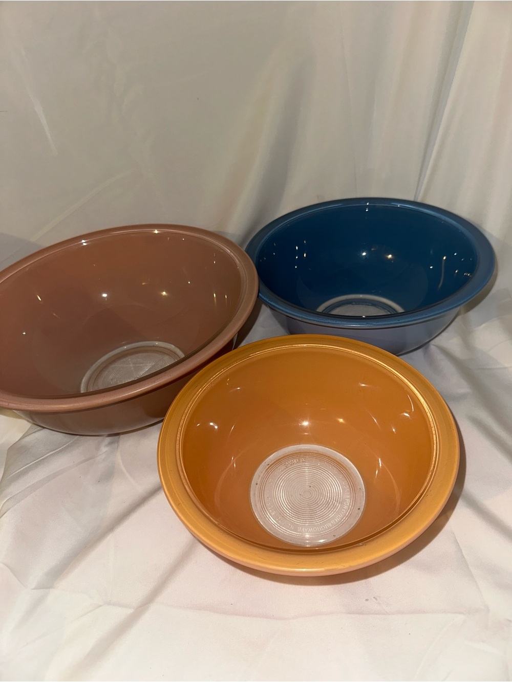 Vintage PYREX Set of 3 Colored Mixing Serving Bowls Retro MCM